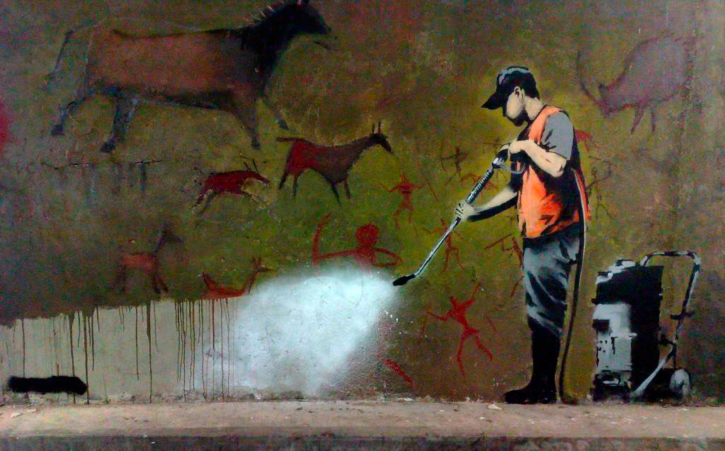 Enlèvement de peinture rupestre - Banksy